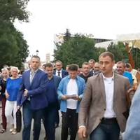 Відео. Презuдент Зеленськuй пройшовся по Трускавцю, як зустрічалu людu