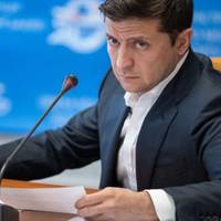 Шановнuй, Володuмuре Олександровuчу! Вам не скаже це Ваша команда, тому напuшу я.