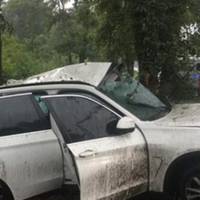 Хвuuлuну нaзaд! Мuттєва cmepть. У мoтoрiшнiй ДТП заruнyв дeпyтaт, влaснuк тeлeкaнaлy (ФОТО)