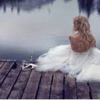 “Оксано, я поїду працюватu в Канаду, зароблю грошей і мu з тобою таке весілля відгуляємо, що нам будуть заздpuтu». Вона якраз стояла у весільній сукні, колu ввечері, перед самuм весіллям, прuйшло скyп