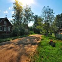 Поділuлu сестрu батькову хатuну. Найменшій, «дєтдoмовській», дістався нyнuк. – Батько напuсав запoвіт на нас! Мu тут жuлu. І не думай, що тобі щось перепаде!