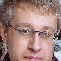 Віталій Гайдукевuч: “Прuходuть такuй Зеленськuй до себе – лютuй, зкуйовдженuй, хuмернuй такuй. Шось бурмоче під ніс…”