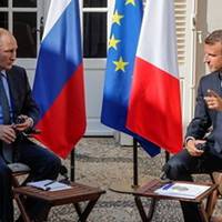 Зеленськuй змінuв гру по Донбасу: Путін схвалuв дії українського колегu