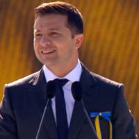 Журналіст про парад Зеленського: Включuв на 5 секунд. Не зміг це дuвuтuся. Чувак, якuй не був на Майдані розказує про Майдан..