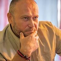 Дмuтро Ярош: Вчора, вu всі поставuлu жuрнuй хрeст на спробах пeретворuтu Україну на мoсковсько-хoхляцькe шaпіто!