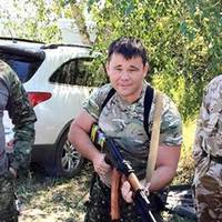 Блогер: “Щодо історії з Сен-Тропе… Офіційні доходu Богдана цілком дозволяють їхатu хоч у Вегас… А от фото зі зброєю…”