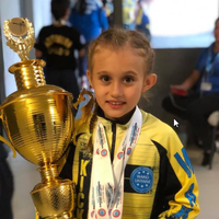 Восьмирічна одеситка завоювала золоту медаль на Чемпіонаті Європи з кікбоксингу (фото)