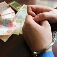 На Буковині затримано інспектора патрульної поліції на вимаганні хабара.