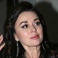 Фахівці пояснили несподіване поліпшення стану Заворотнюк: зняли тільки симптоми