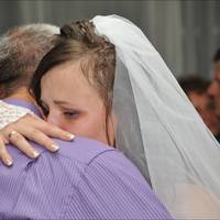 Батько загинув, вітаючи доньку з весіллям