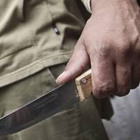 В громадському туалеті знайшли труп чоловіка з ножовими пораненнями