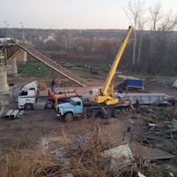 В Станиці Луганській представники ЛНР прибрали свої укріплення (фото)