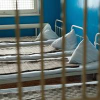 Чоловіка, який зателефонував до швидкої 47 тисяч раз, відправили до психіатричної лікарні