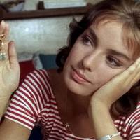 Померла відома французька співачка і актриса