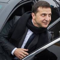 Якими автівками кермує Володимир Зеленський та його дружина