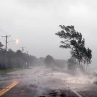 Штормове попередження: українцям повідомили про шквальний вітер