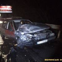 Моторошна автотроща: позашляховик BMW X5 протаранив Volkswagen. ФОТО, ВІДЕО