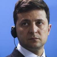 Блогер: Новий зашквар. Замість того, щоб вітати Україну з річницею отримання Томосу. Офіс президента продовжує ліпити…