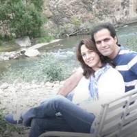 Вони повинні були летіти разом, але на посадці наплутали з квитками. Полетіла тільки дружина