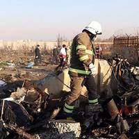 Блогер: Нашу делегацію, сформовану Зе, в Тегерані послали. Вони, як самі зізнаються, працюють онлайн – тобто передають чужі дані в Київ.