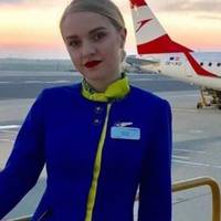 Україна плаче… В Дарниці провели повітряного янгола в небо… Юлія Сологуб, їй було лише 25…