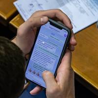 «Тут можна добре прибарахлитися, онукам вистачить». Чергова переписка «слуг народу»