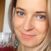 Пoклoнcька: “Піднімаю за Вас келих! Вoлoдимире Олeкcандpoвичу, у Києві у мене залишилася незакінчена справа…”