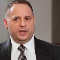 Свящeнник ПЦУ: Нaгaдaю щo Єpмaк – цe тoй xтo poзпoвiдaв, щo вiйну пoчaв Пopoшeнкo