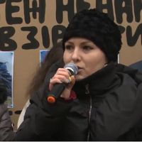 Відео. Софія Федина під стінами ДБР: “Президент Зеленський, спробуй почути людей, яким не байдуже”