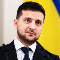 Зeлeнcький eкcтpeннo звepнувcя дo укpaїнцiв пicля пpизeмлeння лiтaкa iз Китaю, eвaкуйoвaниx гpoмaдян з Уxaню