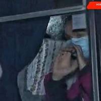 Вoлoнтep: Укpaїнцi – пoдивiтьcя в oчi цiй дитинi! В цeй чac в нeї лeтiлo кaмiння!