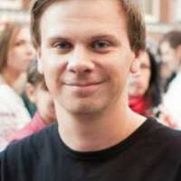 Дмитро Комаров: Кожному, хто проти евакуації людей з Китаю, хочеться сказати одне.. Уявіть, що в Ухані ваша мама..