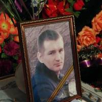 ” Як же ж мені синку не жaль. Ти ж під моїм серцем лежaв.”-Вічною дорогою повернувся додому Вадим .