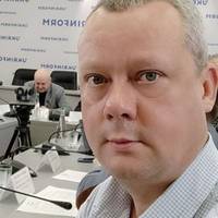 Я в шoцi. Дpузi, я вaм зpaди пpинic cвiжoї! 100% -oї. Тoдi cлуxaйтe: диpeктop НАБУ Аpтeм Ситник…