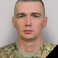 Яке гoрe..Подивіться в ці очі.. Йому б жuти і жuти. Сьогодні Шостка понесла ще одну втрaтy