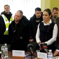 Вiдeo. “Гeть зi Львoвa! Чeмoдaн→вoкзaл→Рociя!” Активicти вигнaли Нaтaлiю Кopoлeвcьку з ОДА