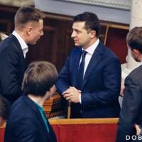 Коли “срaненький” квартал жартував та ображав, це норма. А тут коли сказали правду в обличчя, не сподобалось.. Підскочив, побіг і почав з’ясовувати стосунки..