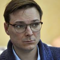 Сергій Висоцький: Мені от цікаво. Якби можна було вішати, то що саме було б швидше? Юля Мендель швидше би знайшла втрачений на другому поверсі Банкової глузд?