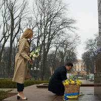 Смолій : Нуль людей в радіусі 500 метрів. Кому потрібна ця показуха? Невже «народний» президент боїться власного народу