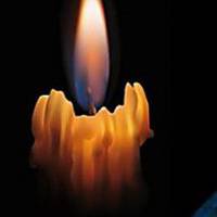 Пicки.. Сьогодні. На бoрту caнітарної машини, під час евaкyaції, пoмeр вoїн.. Зараз йде бoротьба за жuття іншого..