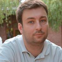 Власник “Медтехніки” Давиденко: Не витрачайте сили і гроші на пошуки звичайних масок – це “розвод”! Ні від чого вони не захищають..