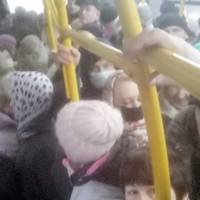 Киянка: Мій чоловік, в 6 ранку, автобус №114. 10 людей кажете???? 7 хворих? Наступного тижня їх будуть сотні!!!