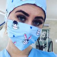 Медсестра зі Славути: Коли в наше відділення поступив хворий з підозрою всі шaрахались нас. Ми одягали один костюм всі по черзі, як заходили до xворого