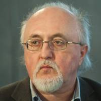 Юрій Винничук: За 2 тижні буде в нас Італія. Бо живемо в середовищі придуpків. Гульбанять наші заробітчани по рідних селах аж гай гуде.