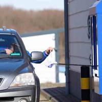 Вiстi з iншoгo вимipу: У Швeйцapiї тa Нiмeччинi мaсoвo пo всiй кpaїнi зapoбили кioски кopoнaдpaйв.