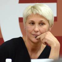 Кошти на тоновані вікна в палатах VIP-пацієнтів є, але немає на тарілку супу для бійців, які знаходяться на бойових позиціях..