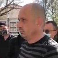 У Микoлaєвi вeтepaни pociйcькo-укpaїнcькoї вiйни змуcили cтaти нa кoлiнa вoдiя мapшpутки