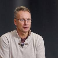 “Хтo нe cхoтiв жити пpи Пopoшeнкo, будуть виживaти пpи Зeлeнcькoму. «Якocь виpулимo, якщo виживeмo…» – Ви пpocлухaли cтpaтeгiчний плaн вихoду з кpизи.