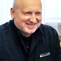 Турчинов: “Це найпотужніший удар по економічному хребту Росії. Це співставно з вибухом потужної ядерної бомби в центрі Червоної площі.”