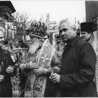 В 1992 році, з легкої руки Леоніда Кравчука під тиском Єльцина, відбулось захоплення Києво-Печерської Лаври московитами